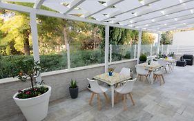 Apollo Bed & Breakfast